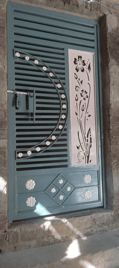 Custom Iron Gate Fabrication — Vishwakarma Welding, Kushinagar